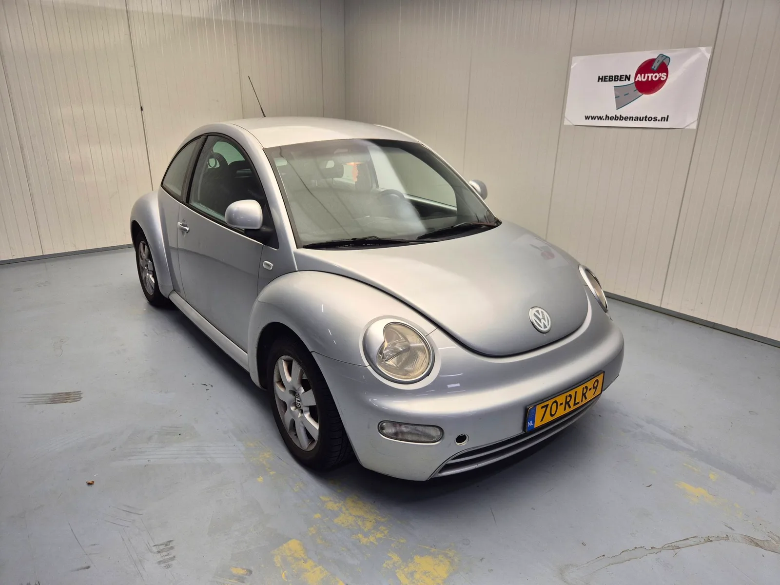 Volkswagen New Beetle (1999) — foto 1