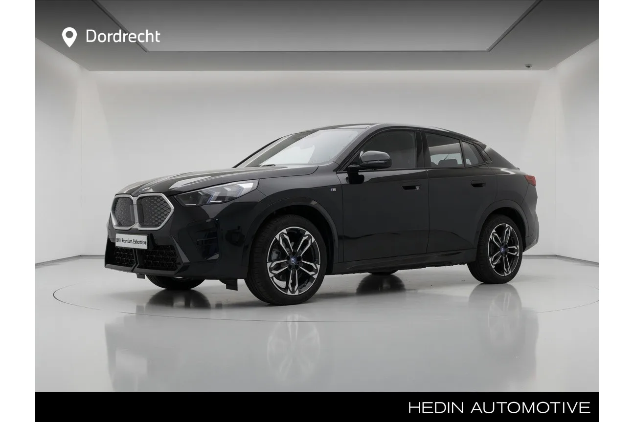 BMW iX2 (2024) — foto 1