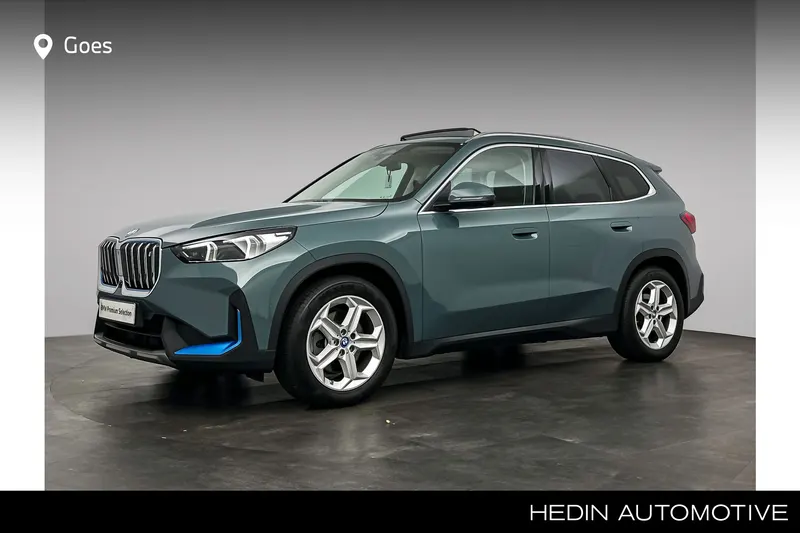 BMW iX1 (2023)