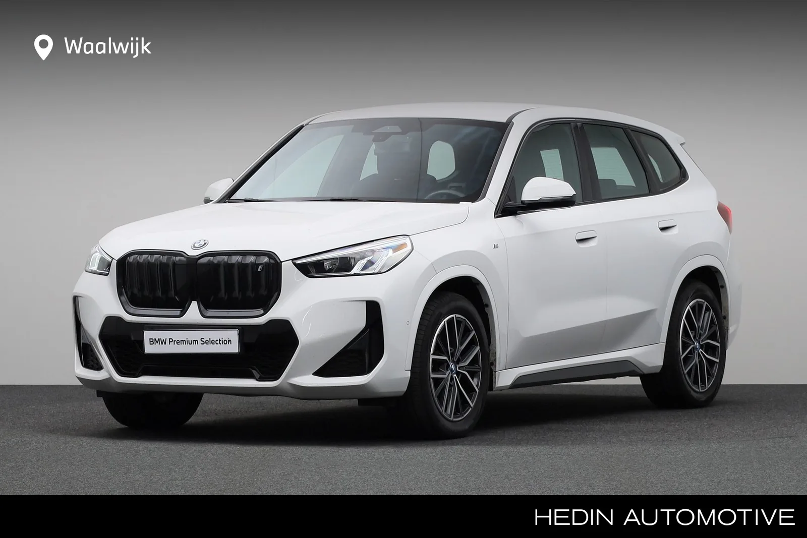 BMW iX1 (2023) — foto 1
