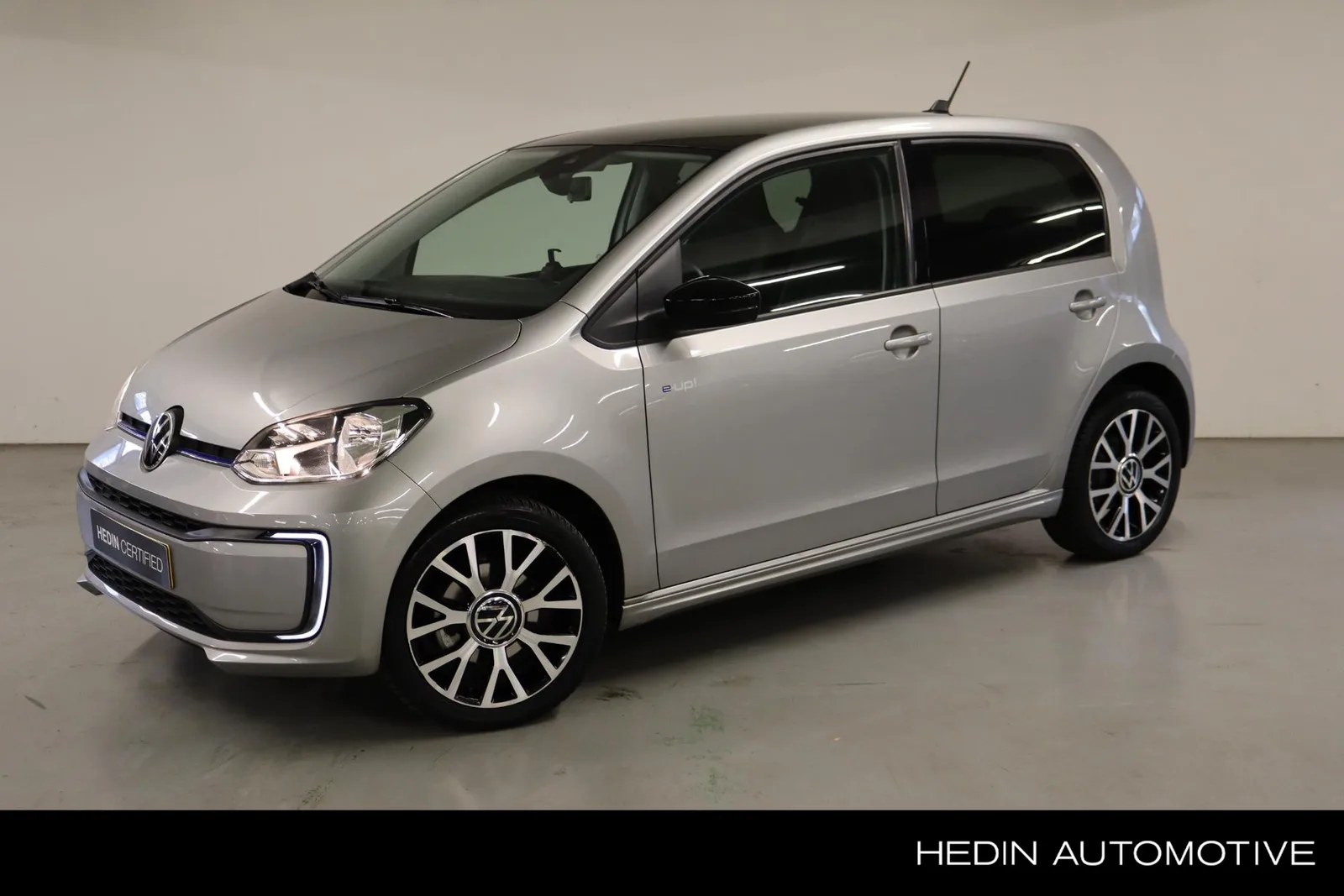 Volkswagen E-up! (2020) — foto 1