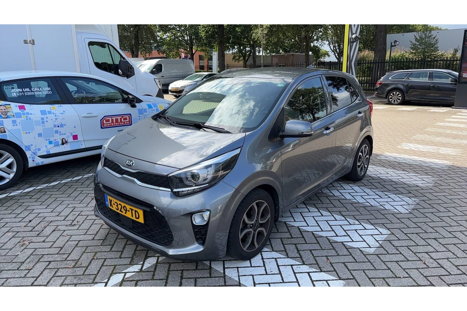 Kia Picanto (2021) — foto 1