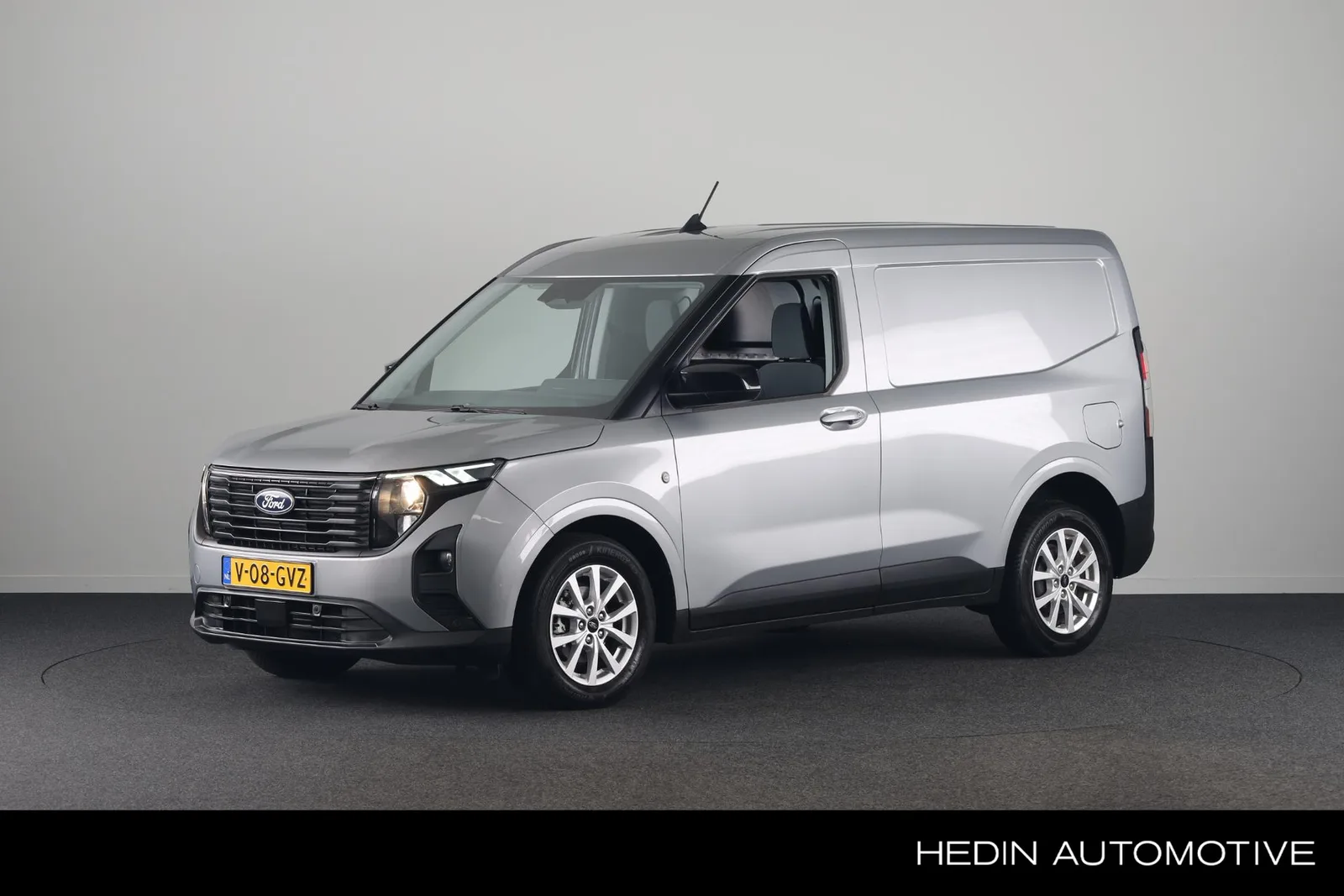 Ford Transit Courier (2024) — foto 1