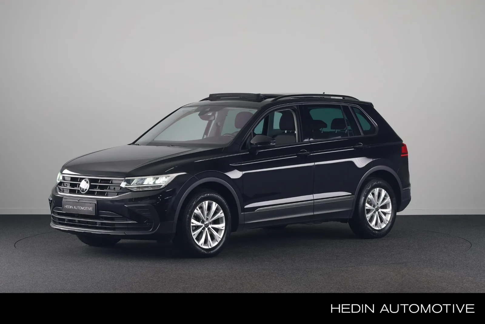 Volkswagen Tiguan (2020) — foto 1