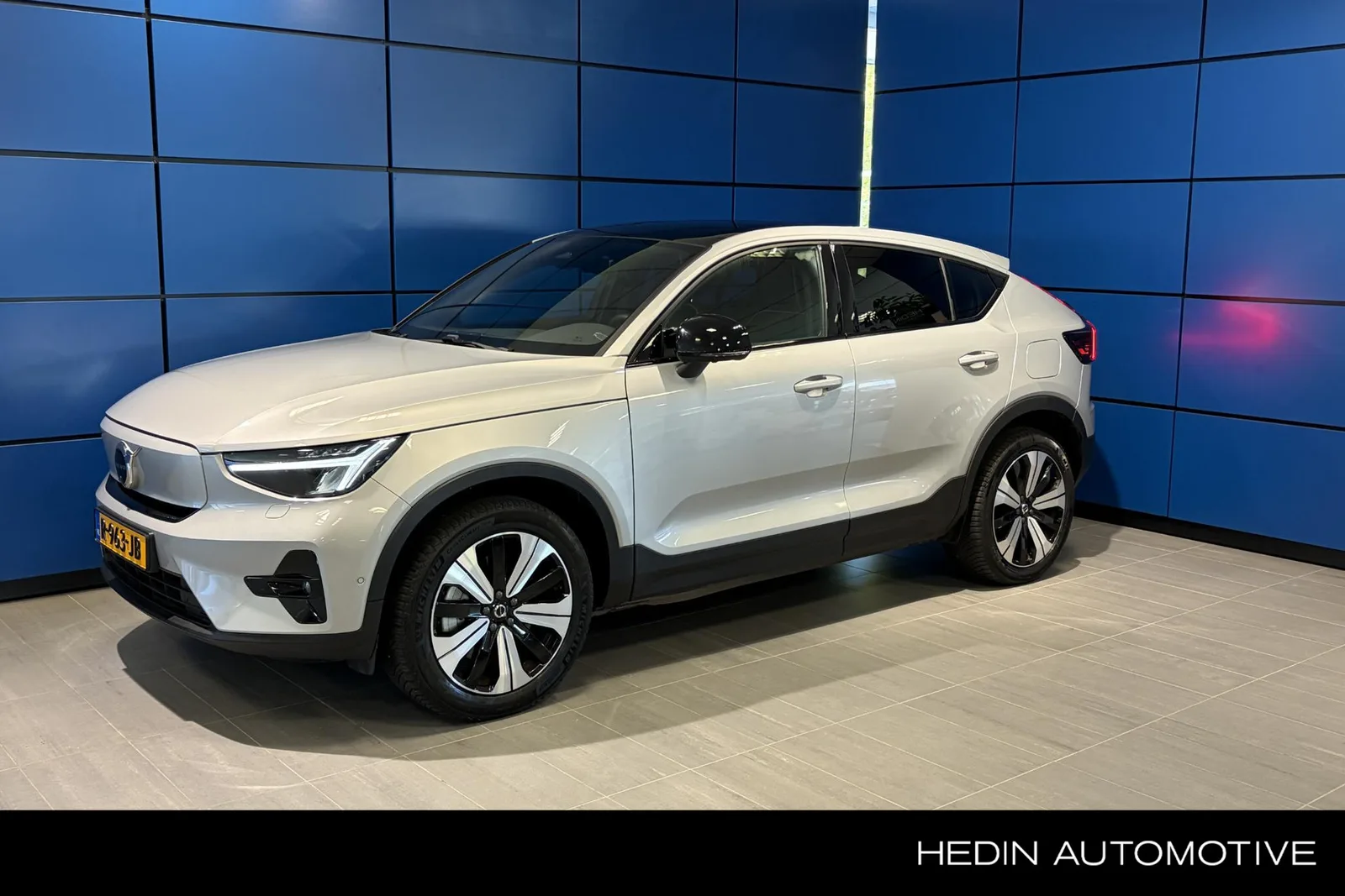 Volvo C40 (2022) — foto 1
