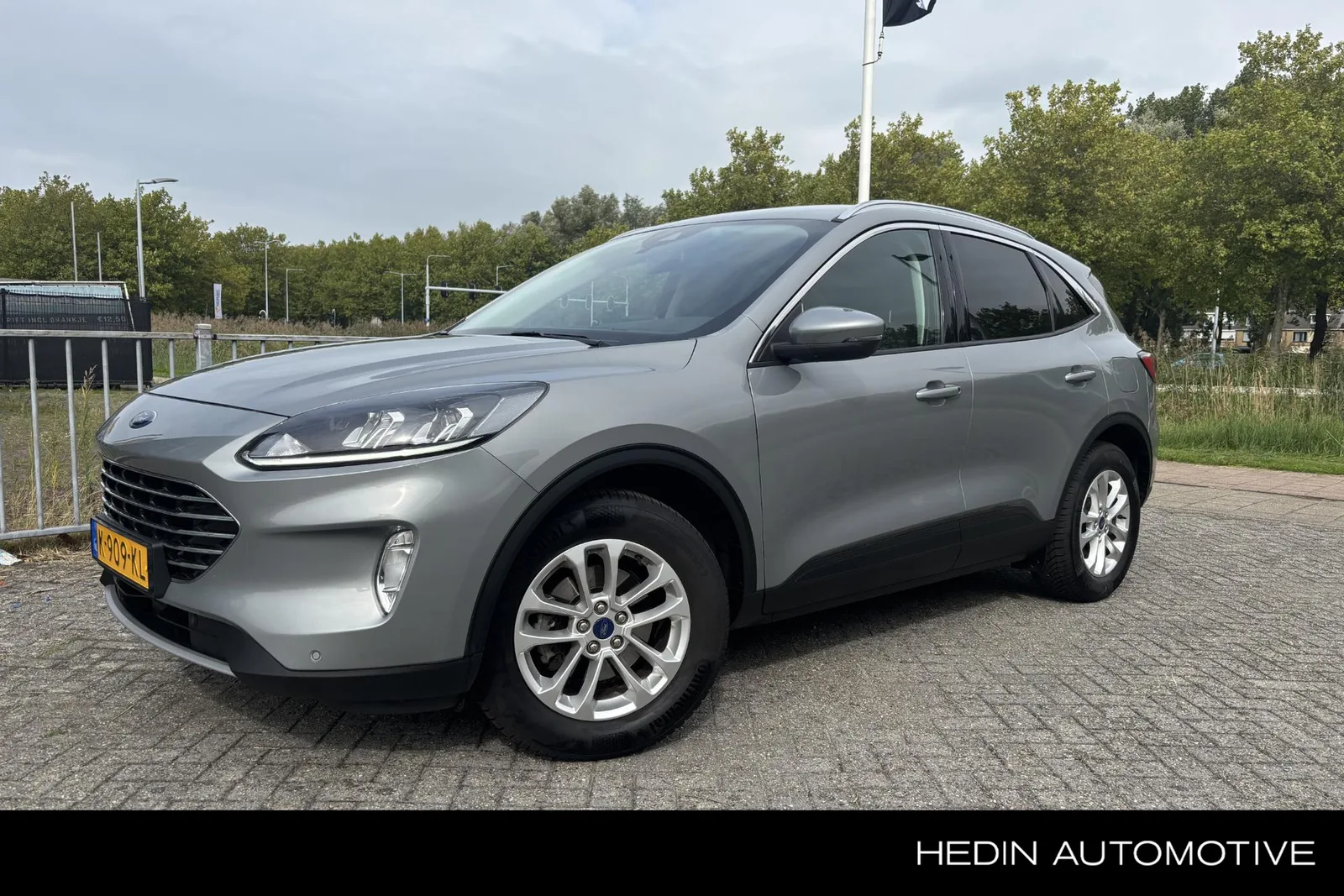 Ford Kuga (2021) — foto 1