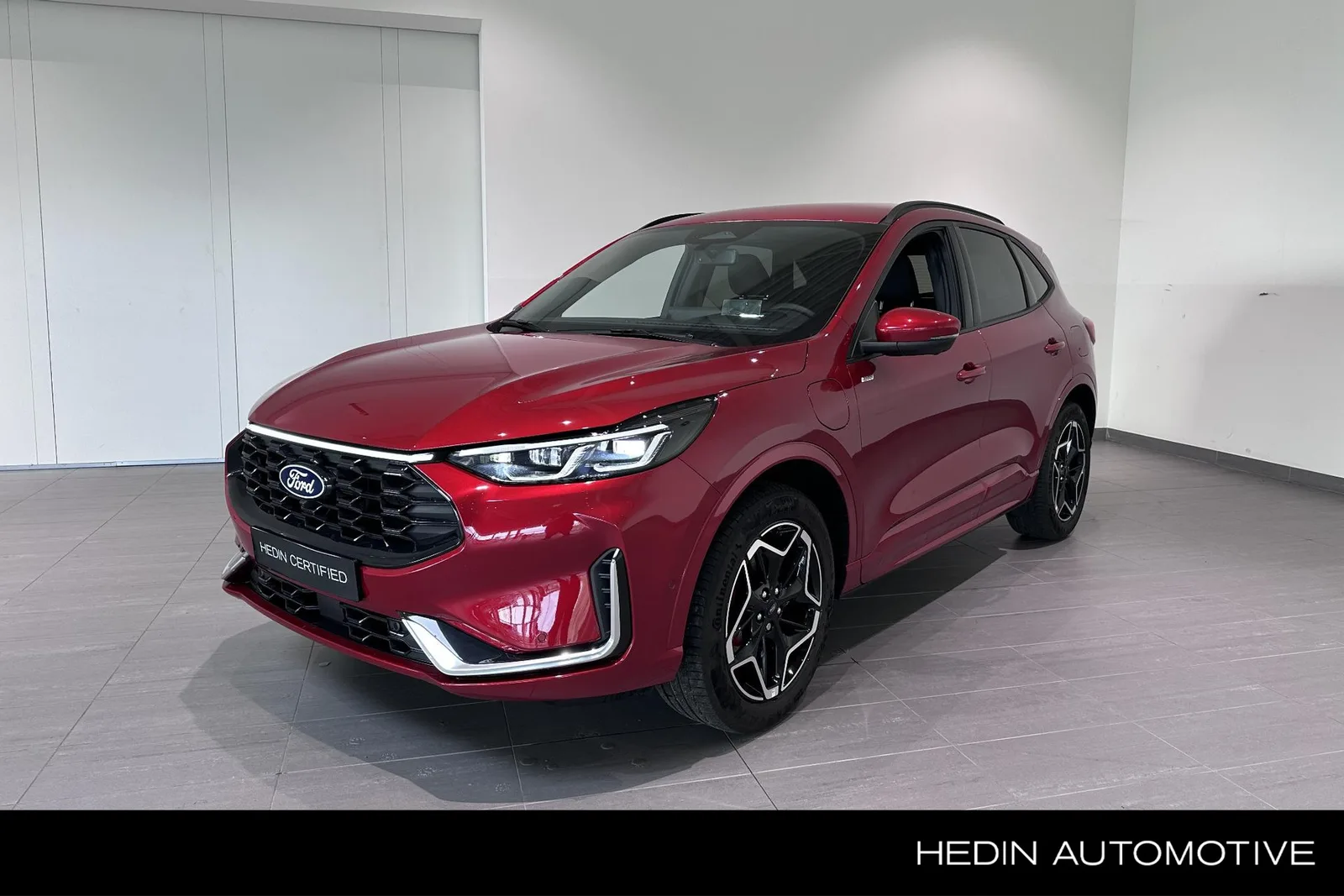 Ford Kuga (2024) — foto 1