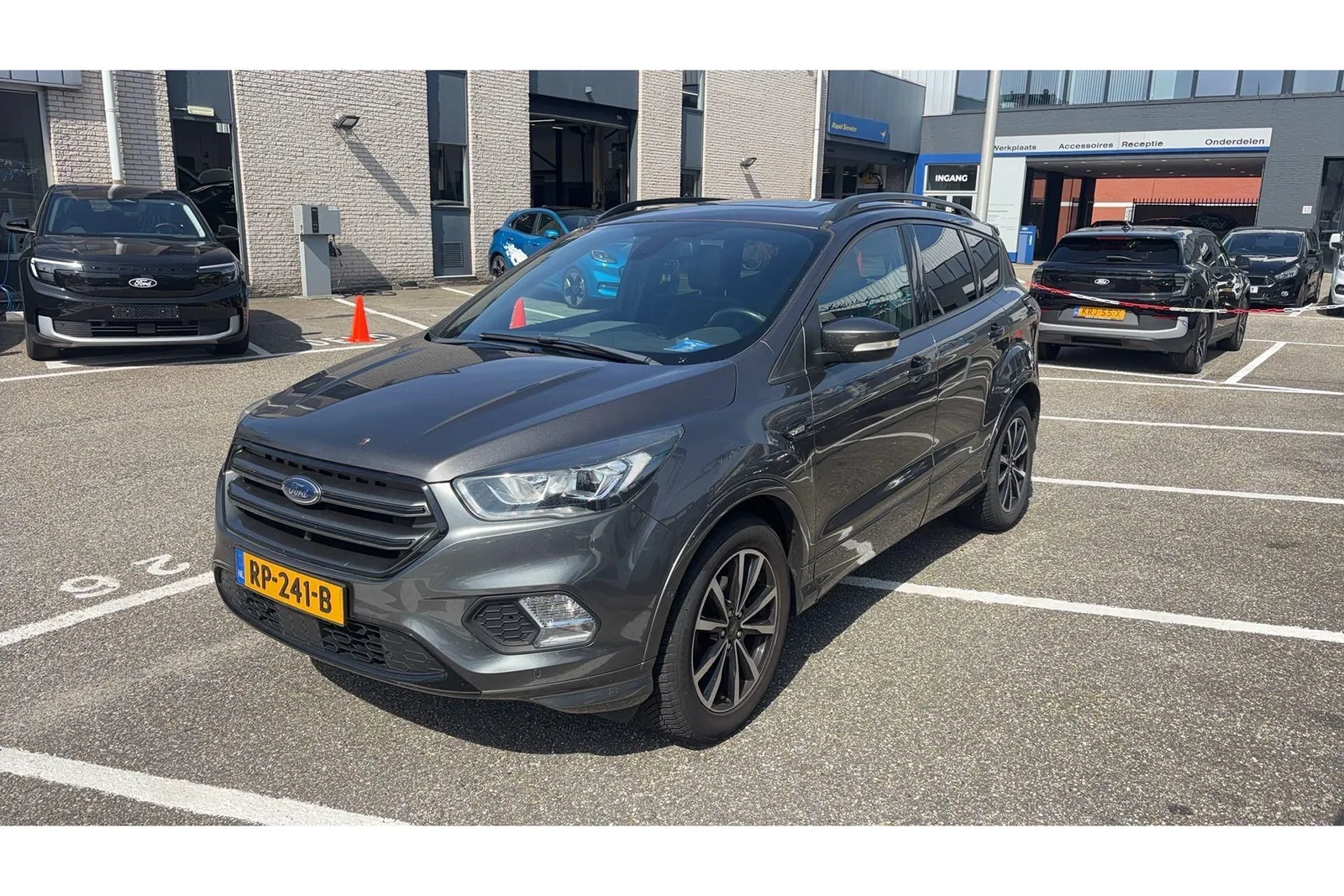 Ford Kuga (2018) — foto 1