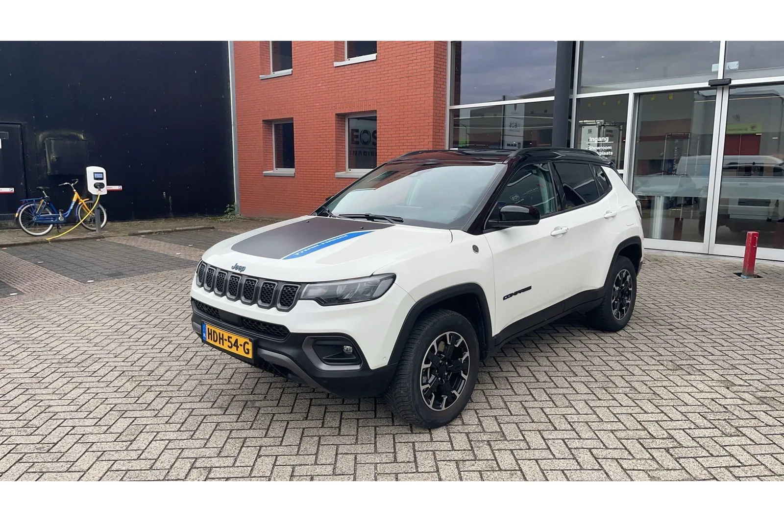 Jeep Compass (2023) — foto 1