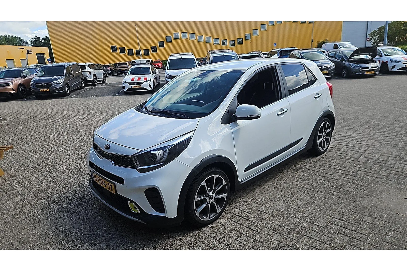 Kia Picanto (2020) — foto 1