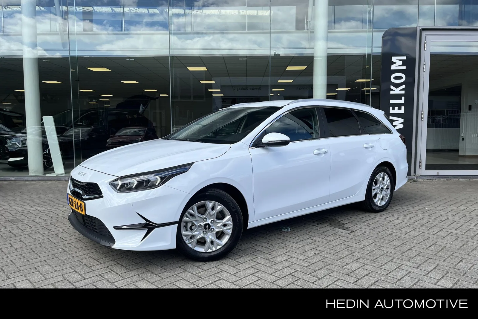 Kia Ceed (2025) — foto 1