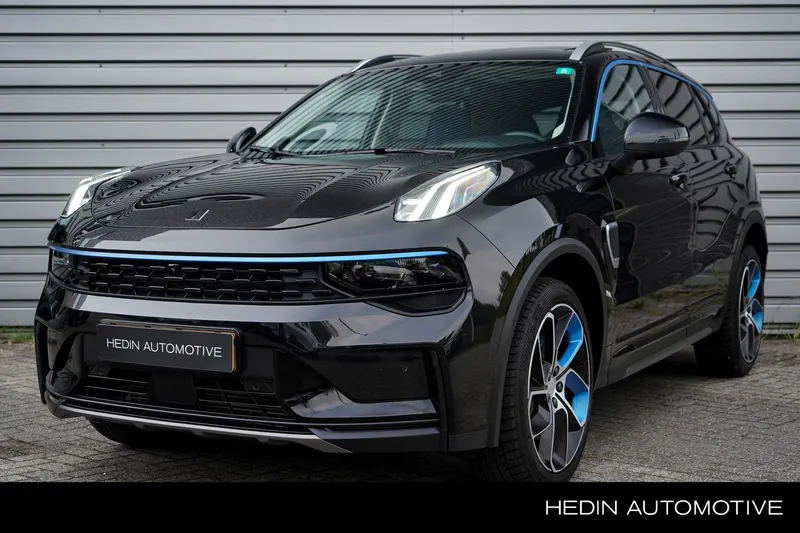 Lynk & Co 01 (2022)