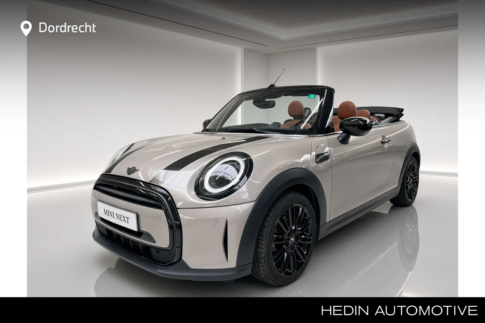 MINI Cabrio (2023) — foto 1