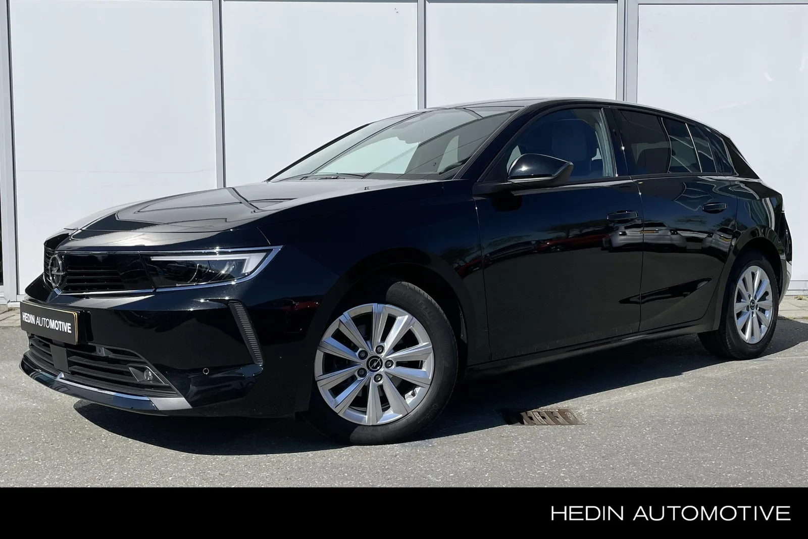 Opel Astra (2023) — foto 1