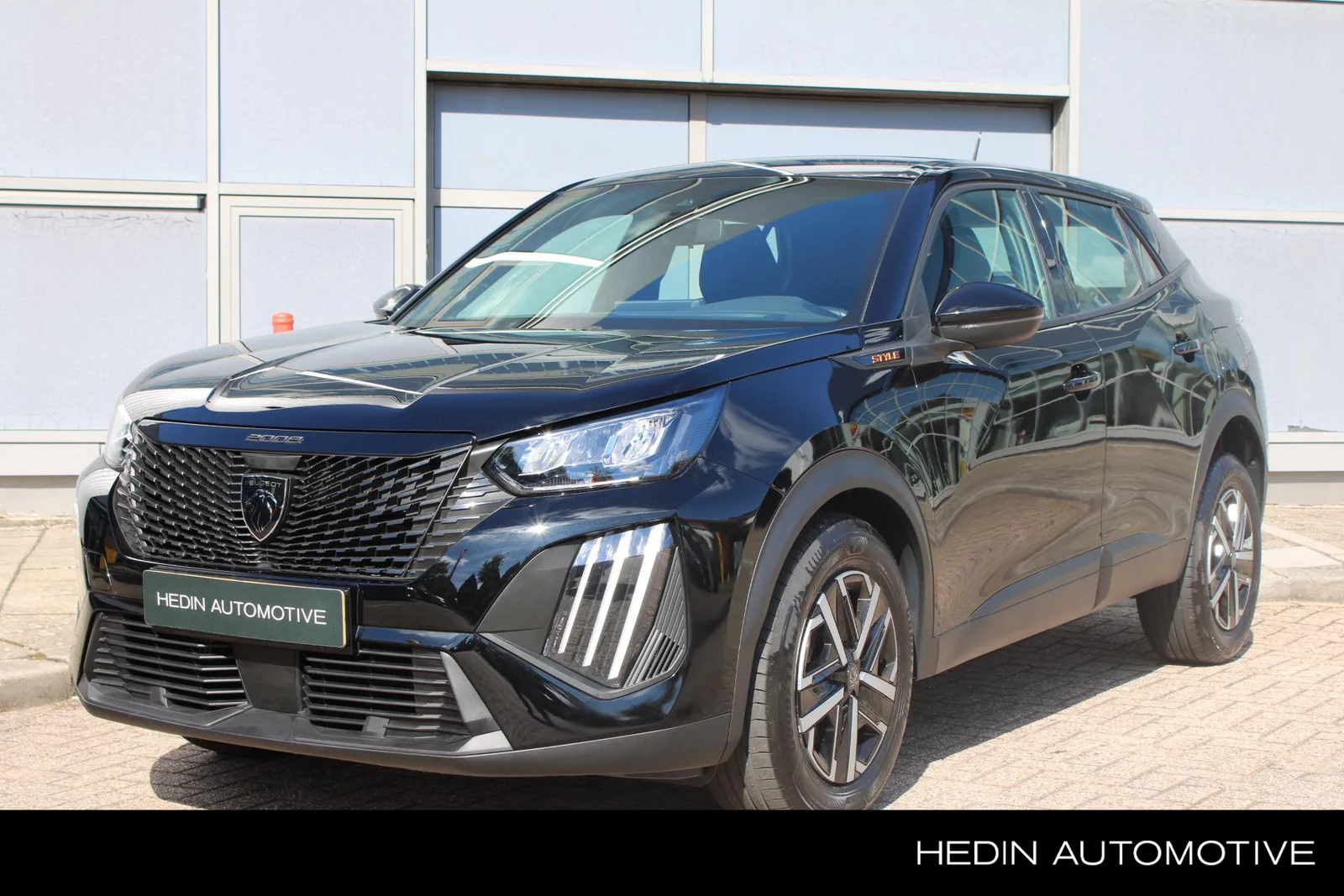 Peugeot 2008 (2025) — foto 1