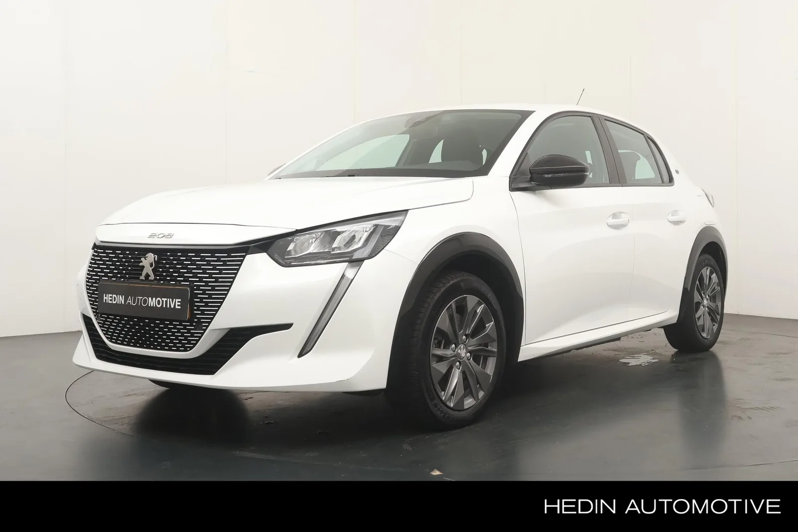 Peugeot e-208 (2022) — foto 1