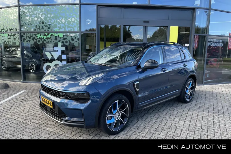Lynk & Co 01 (2023)