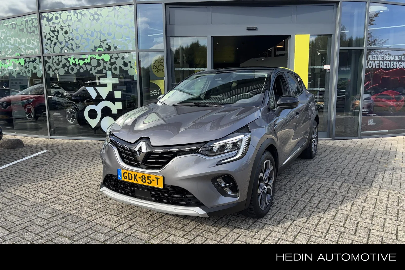 Renault Captur (2023) — foto 1
