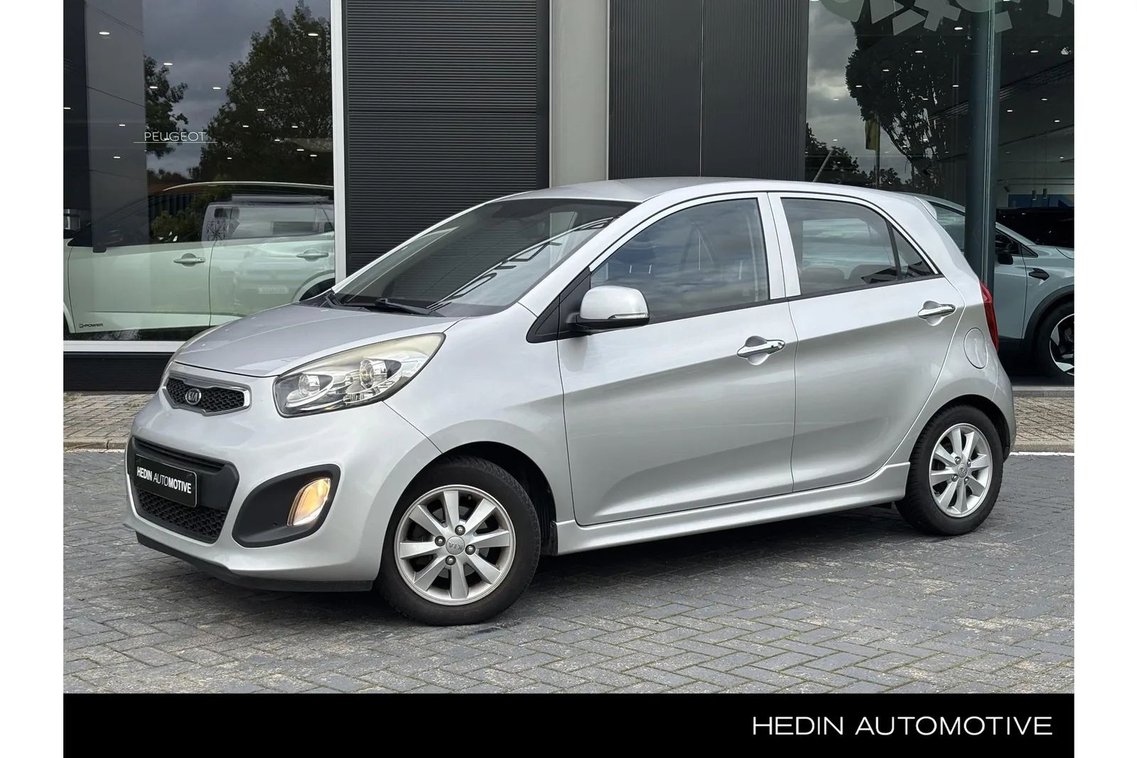 Kia Picanto (2012) — foto 1