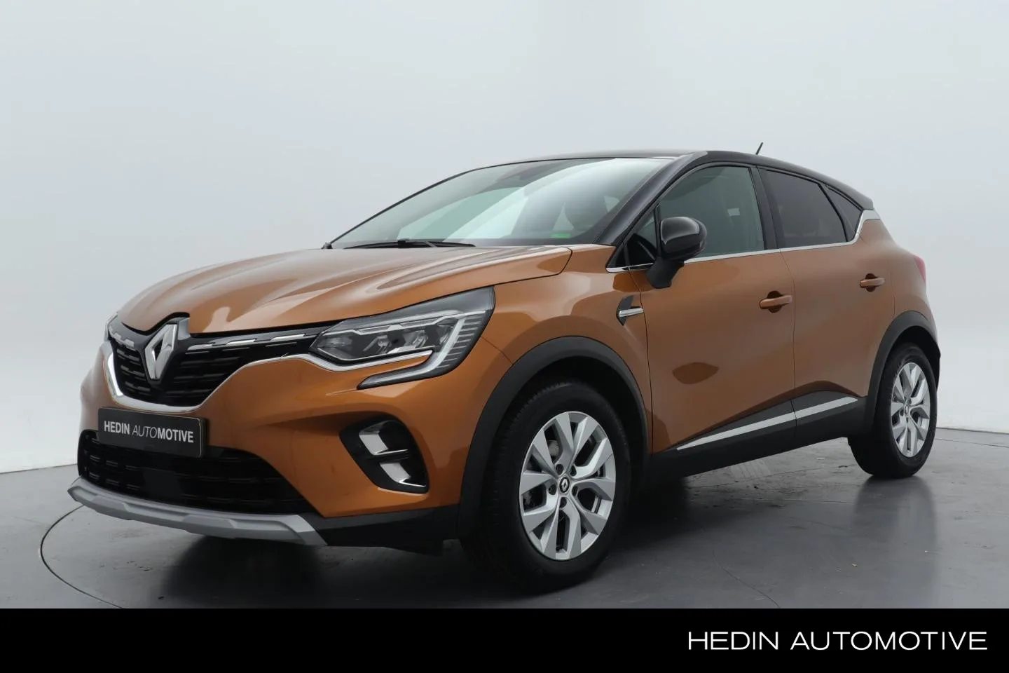 Renault Captur (2021) — foto 1