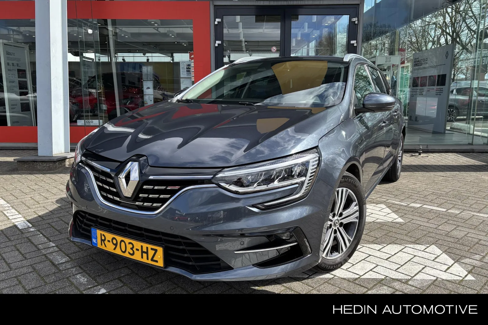 Renault Mégane (2022) — foto 1