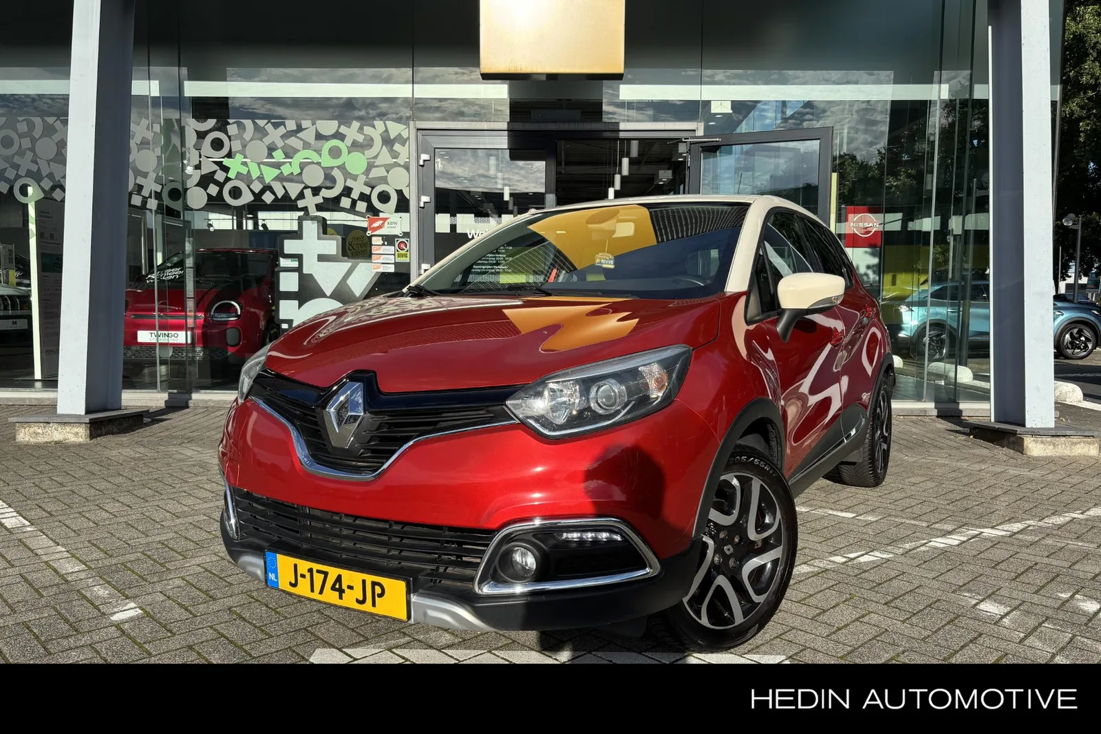 Renault Captur (2015) — foto 1