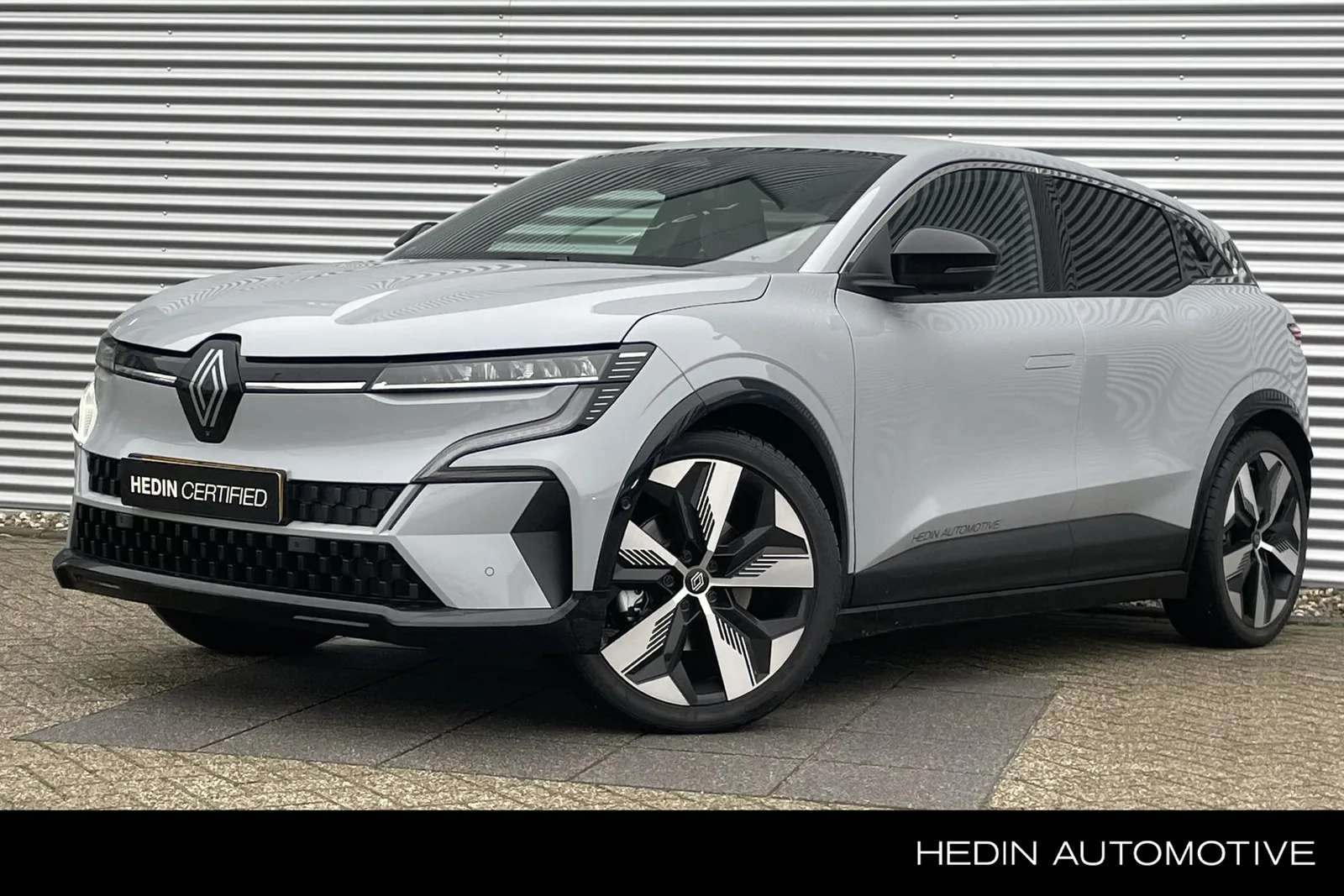 Renault Mégane E-Tech (2025) — foto 1