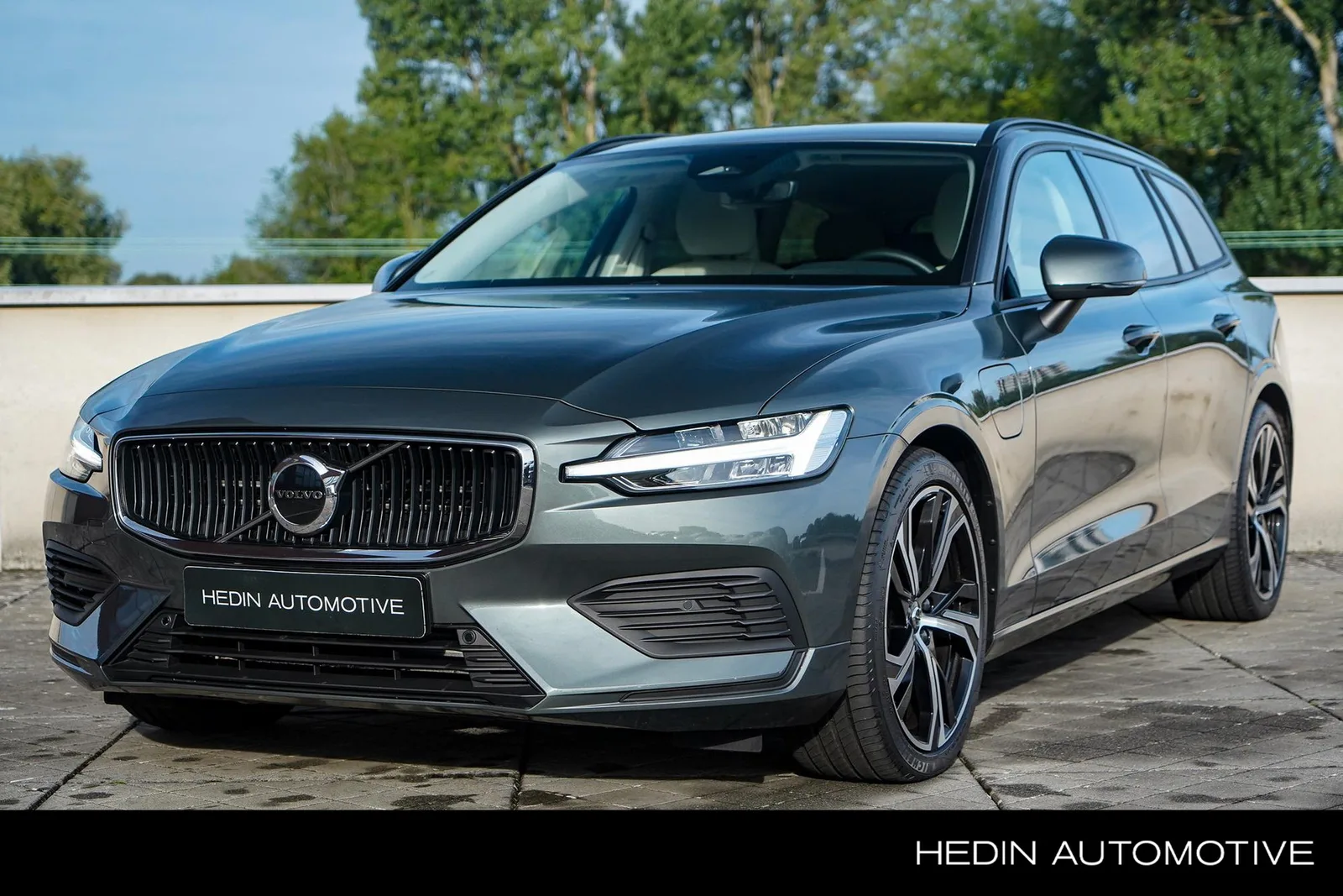 Volvo V60 (2025) — foto 1