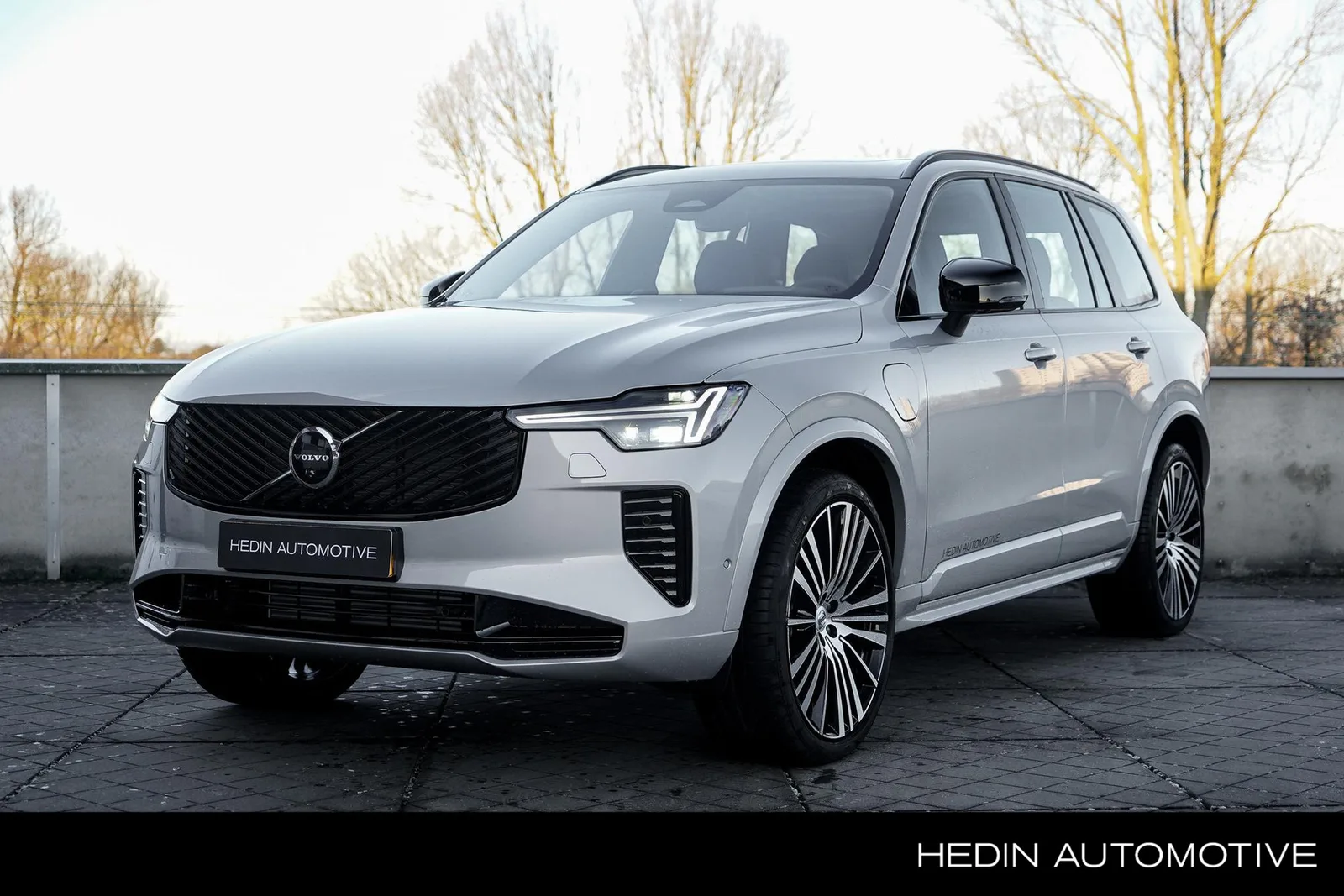 Volvo XC90 (2025) — foto 1