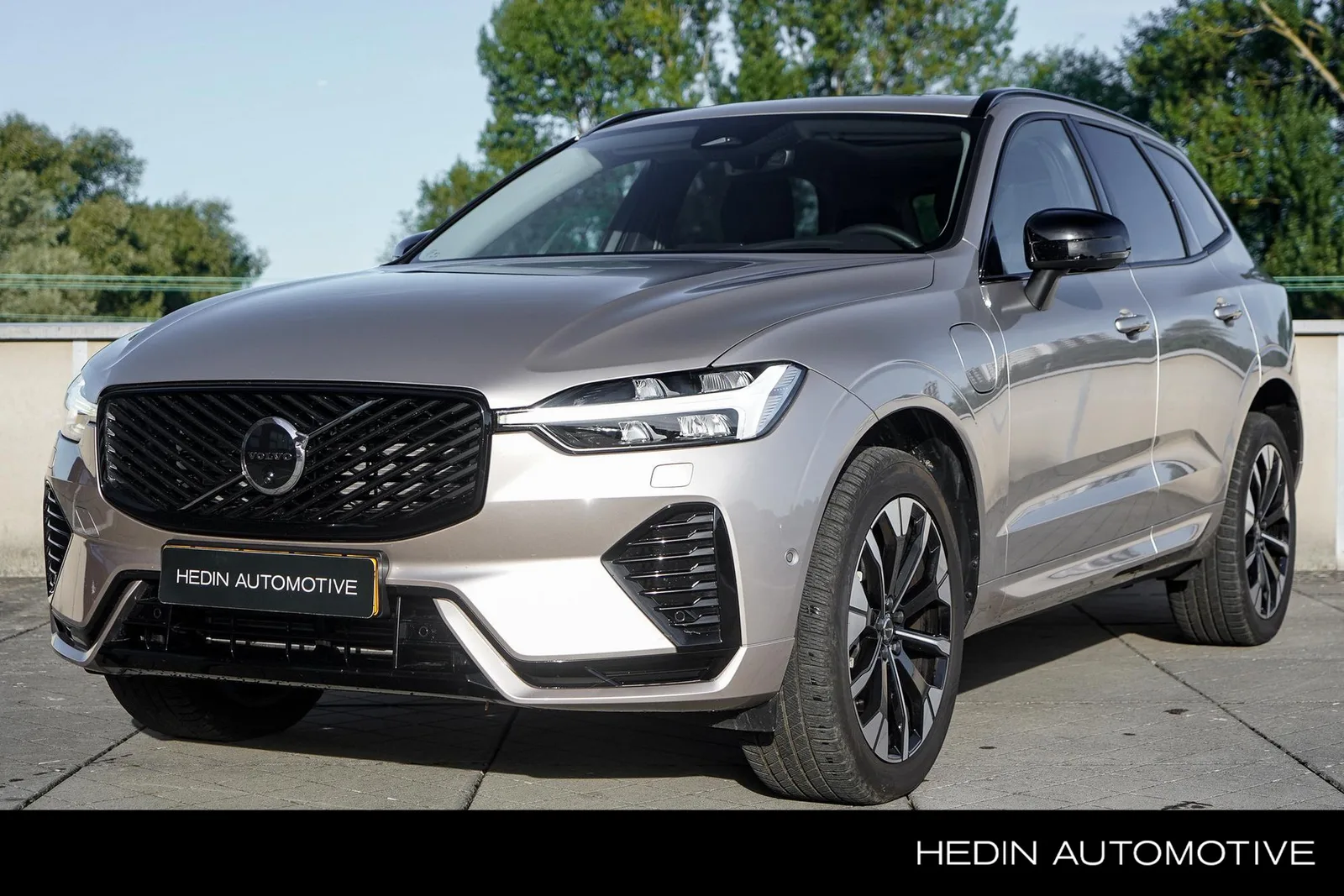 Volvo XC60 (2026) — foto 1