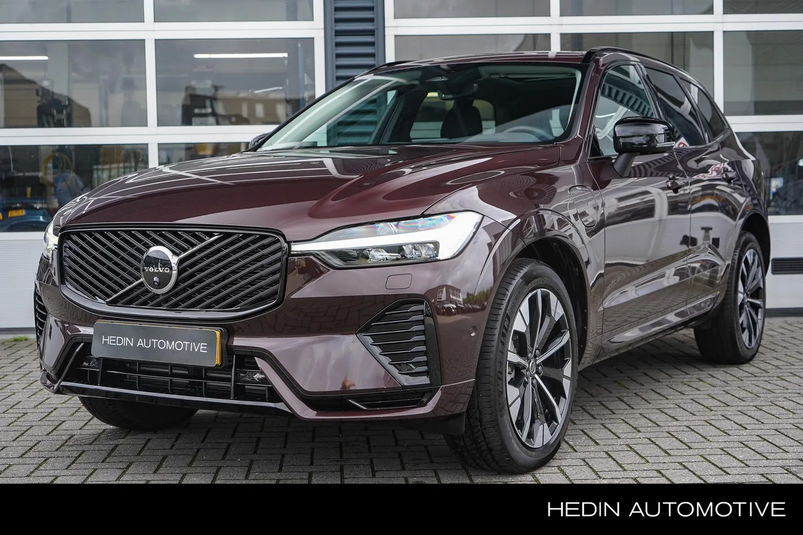 Volvo XC60 (2026) — foto 1