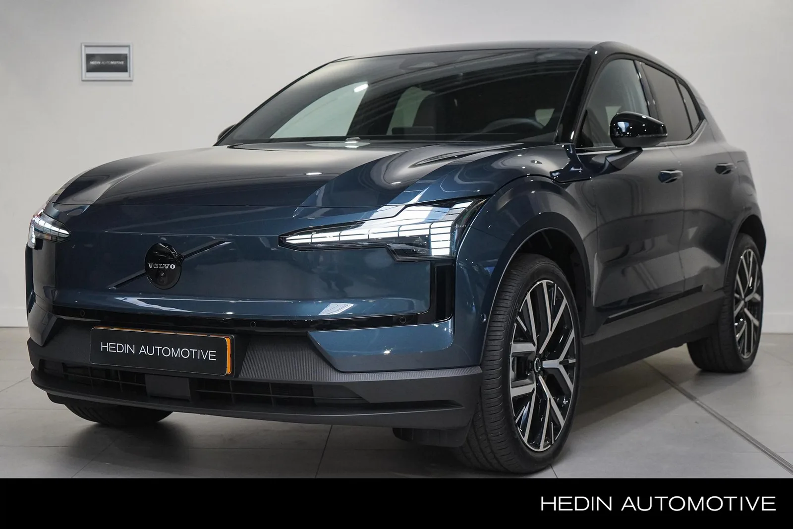 Volvo EX30 (2026) — foto 1