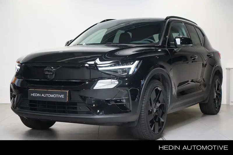 Volvo EX40 (2025)