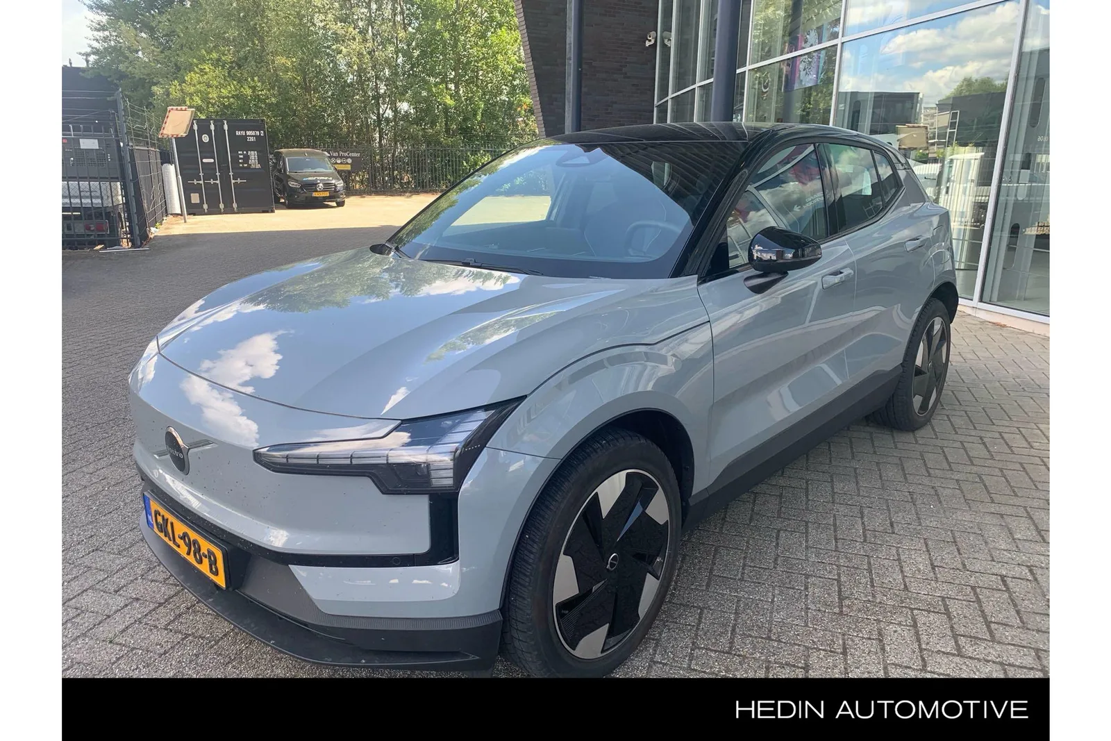 Volvo EX30 (2024) — foto 1