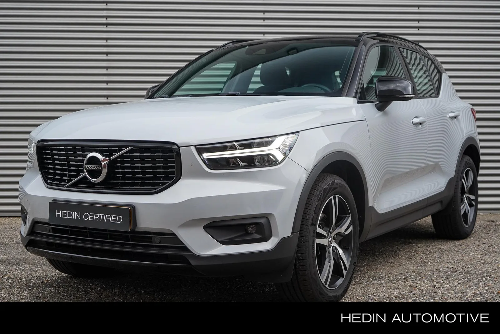 Volvo XC40 (2020) — foto 1