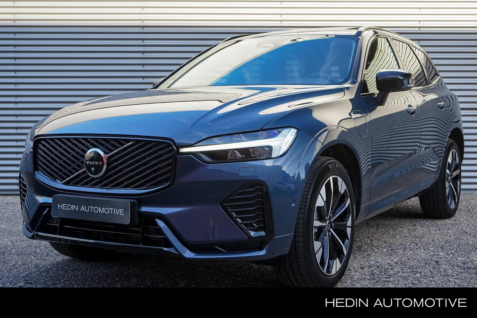 Volvo XC60 (2026) — foto 1