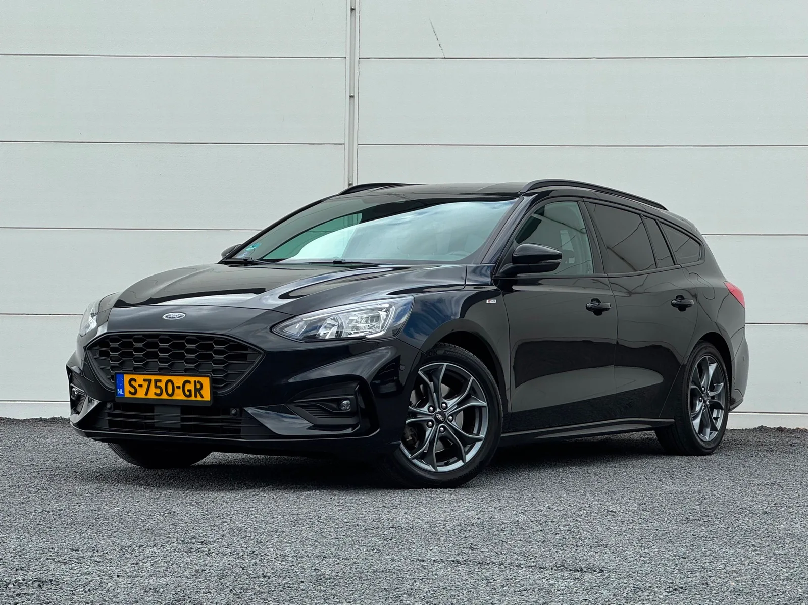 Ford Focus (2020) — foto 1