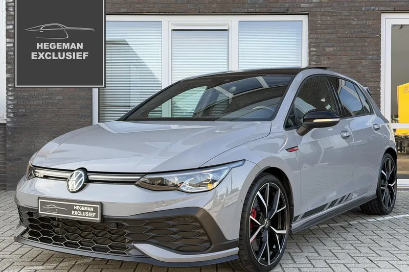 Volkswagen Golf (2023)
