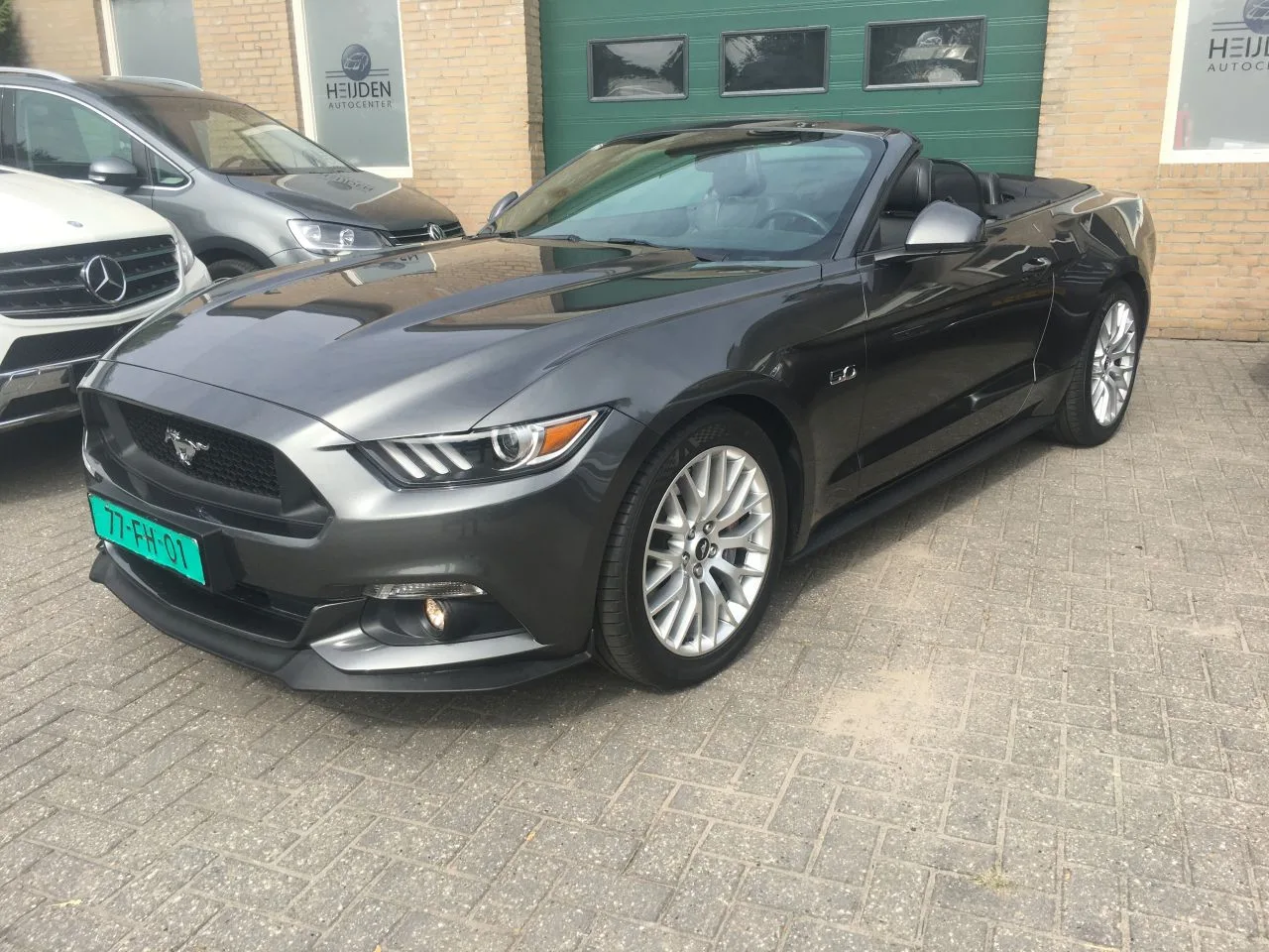 Ford Mustang (2015) — foto 1