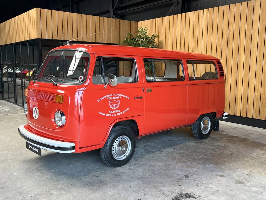 Volkswagen T2 (1975) — foto 1