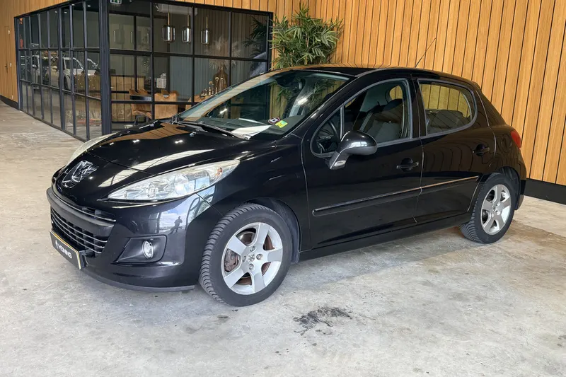 Peugeot 207 (2010)