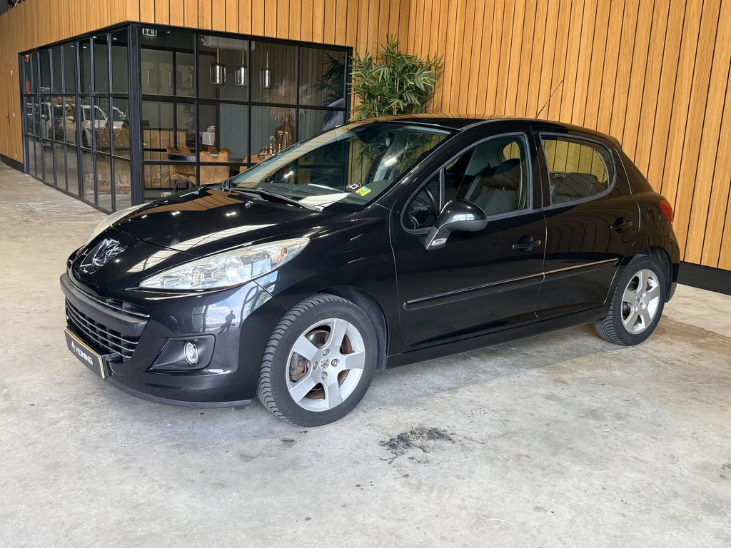 Peugeot 207 (2010) — foto 1