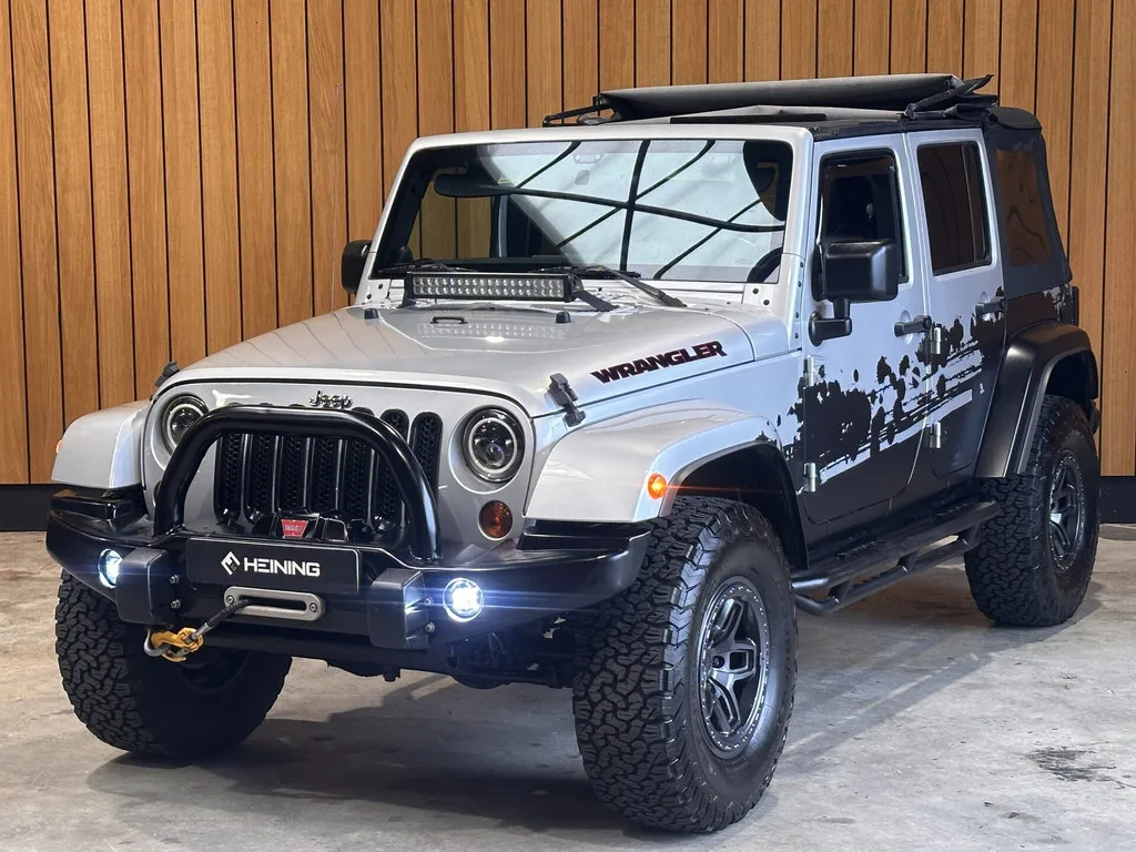 Jeep Wrangler (2010) — foto 1