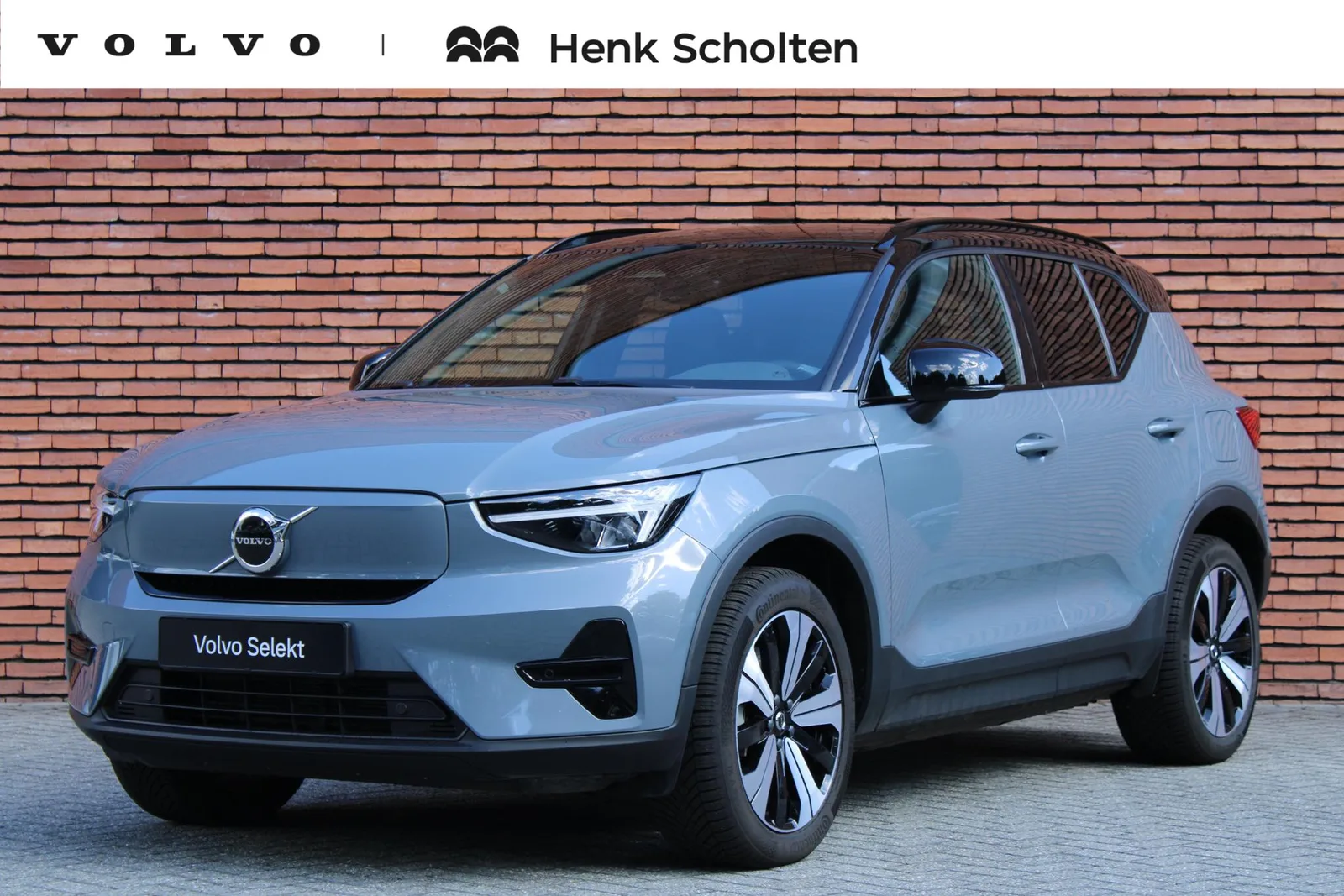 Volvo XC40 (2023) — foto 1