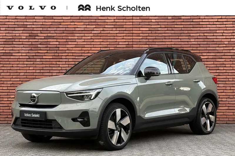 Volvo XC40 (2023)