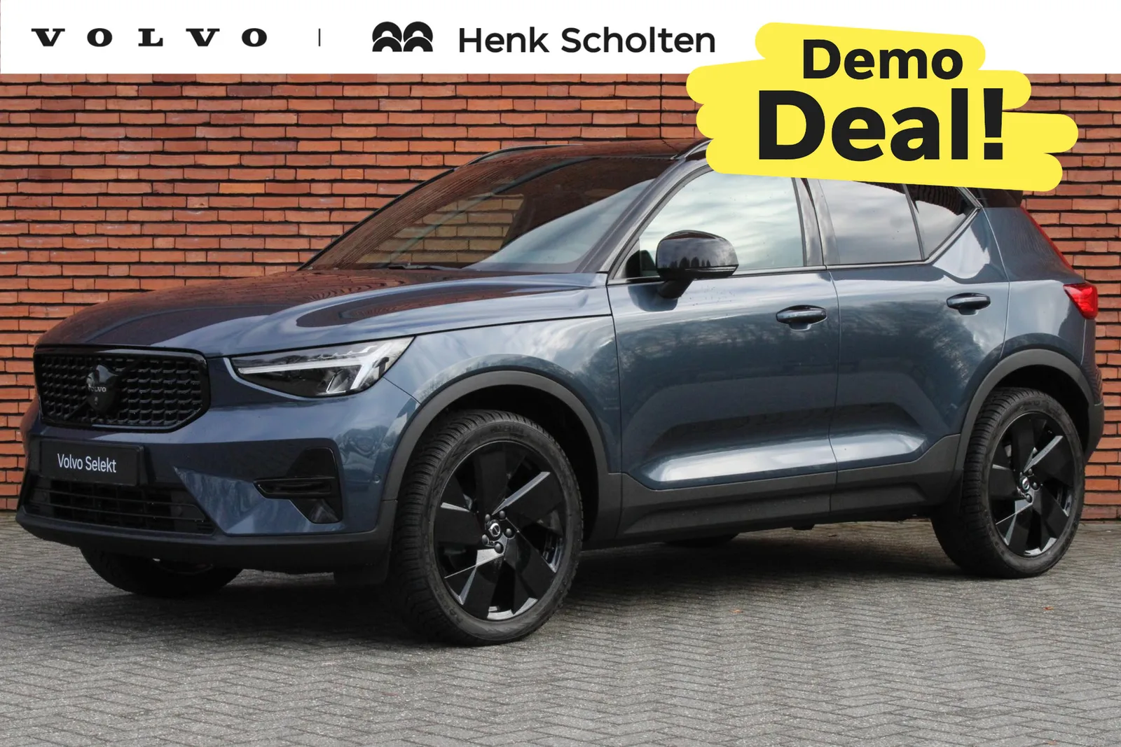 Volvo XC40 (2026) — foto 1
