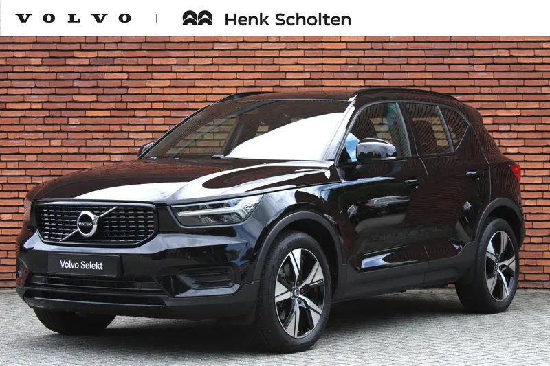 Volvo XC40 (2022)