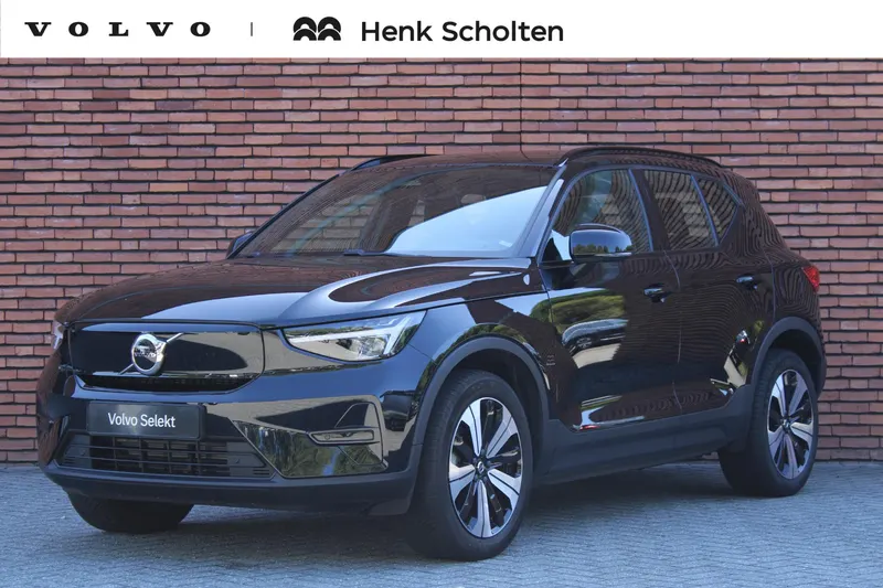 Volvo XC40 (2022)
