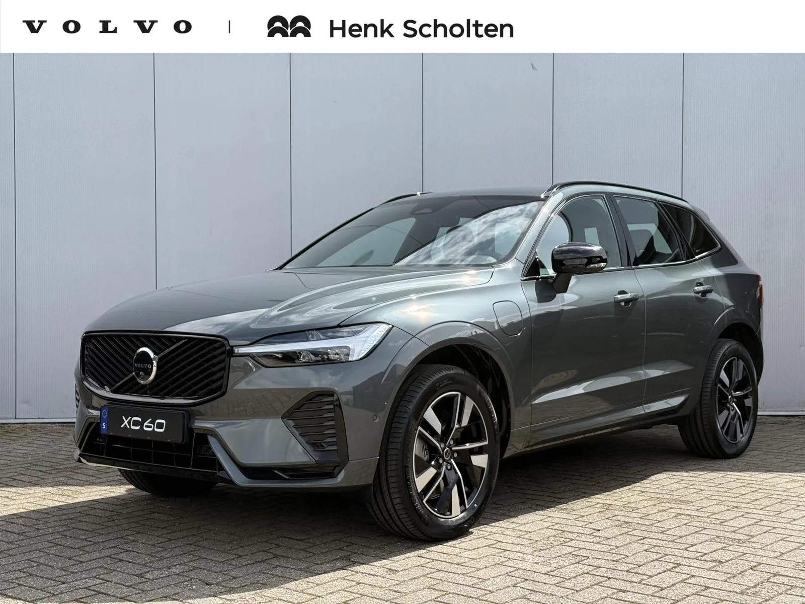 Volvo XC60 (2026) — foto 1