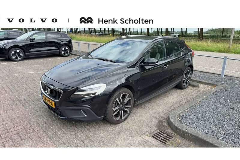 Volvo V40 Cross Country (2017)